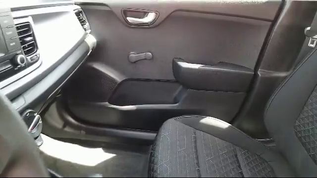 2018 Kia Rio Sedan LX смотреть онлайн