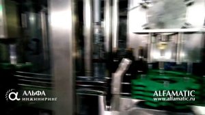 Линия розлива и укупоривания пробкой, проволокой (мюзле) и фольгой бутылок шампанского.mp4