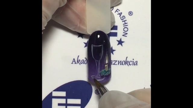 Рисуем новогодний дизайн на ногтях смотреть онлайн