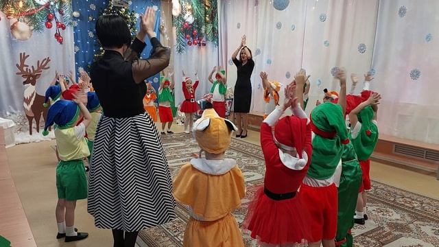 Новогодний хоровод. смотреть онлайн