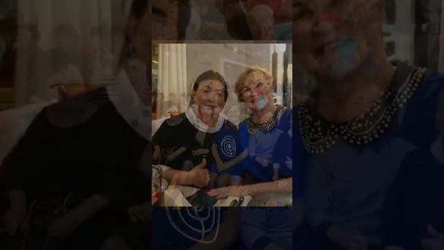 Ровно год, как Я в Академии Успех Вместе! смотреть онлайн