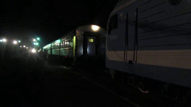 Сцепка Электровоза ЭП1М-493 с поездом№542С Адлер-Москва на станции Белореченская 28.08.2017 смотреть онлайн