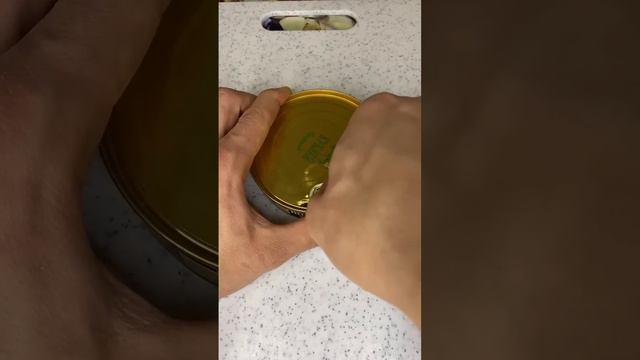 Как открыть консервы правильно? #рекомендации #популярное #полезно #лайфхаки #кухня #консервы смотреть онлайн