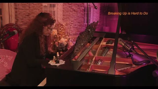 Robin's Piano Bar, Season 2, Ep. 13 -" RITES OF PASSAGE" смотреть онлайн