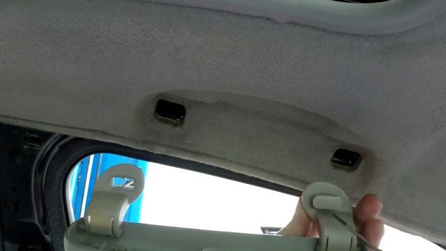 How to Install Sunglass Holder - 2001 Ford Focus смотреть онлайн