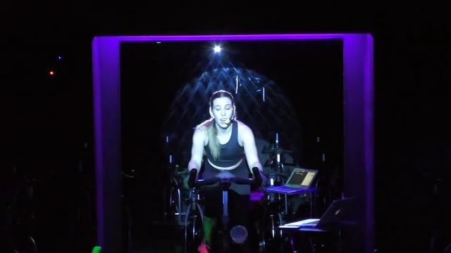 20 Minute Rhythm Cycling Class - 90s Pop Ride смотреть онлайн