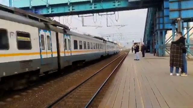 ЭД4М-0501 "РЭКС" с сообщением Москва(Курский-Вокзал) - Железнодорожная проследует пл. Ольгино смотреть онлайн