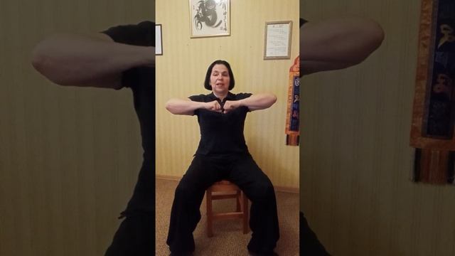 От дряблости рук. И мне надо работать со своими руками!! эфир от 05.06.23 смотреть онлайн