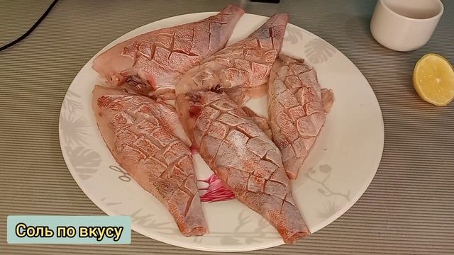 запечённый морской окунь в духовке. нежная, сочная рыба и совсем нет костей смотреть онлайн