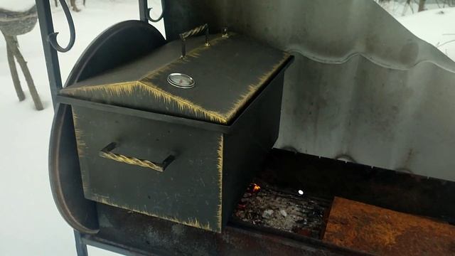 Дача зимой. Коптим рыбу. Делаем кольца для качелей. Вьюга. 26.12.2021. смотреть онлайн