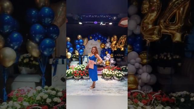 Все мои мероприятия проходят красиво, драйвово и современно! #ведущая #певица #ведущаякрым смотреть онлайн