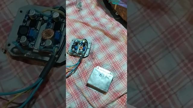 Вариант установки DC-DC преобразователей в крпус типа Катран. Камарад. Ну и мой вариант компановки смотреть онлайн