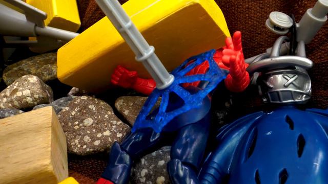 New super power for a clown! Marvel superheroes Spiderman vs Falcon. смотреть онлайн