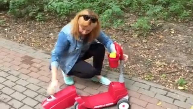 Самокат Radio flyer scooter 2 in 1 grow with me смотреть онлайн
