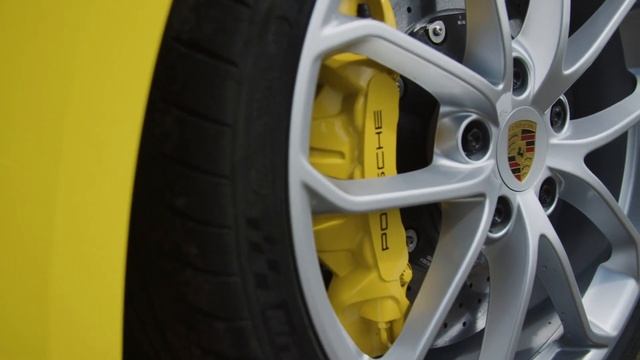 2020 Porsche 718 Spyder //Racing Yellow// On The Road смотреть онлайн