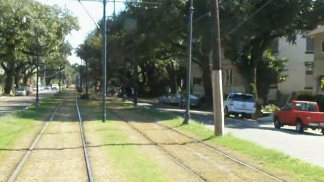 NOLA St Charles Line Streetcar at River-Bend passing #951 смотреть онлайн