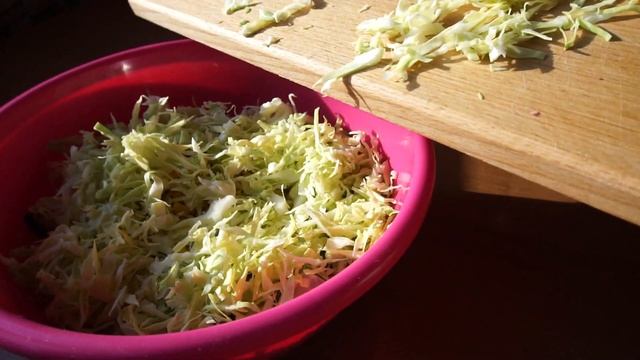 Салат с редиской весенний? Рецепт салата из редиски? смотреть онлайн