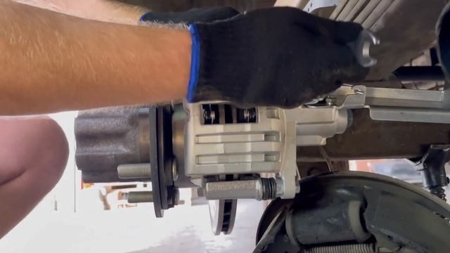 Установка дисковых тормозов ГАЗ 3302 "Газель" задний мост под ручник под 2 суппорта "Autogur73". смотреть онлайн