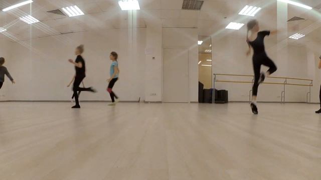 Contemporary. Контемпорари, детская группа