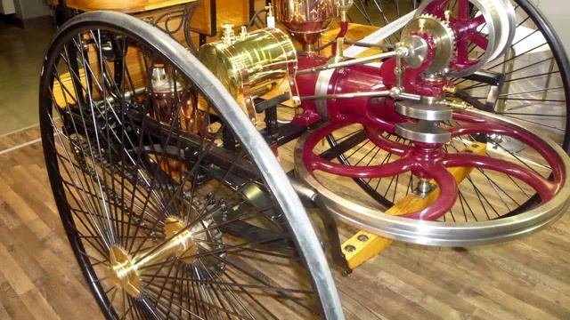 Benz Patent-Motorwagen смотреть онлайн