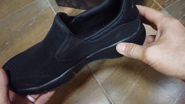 Кроссовки из Спортмастера Skechers мужские смотреть онлайн