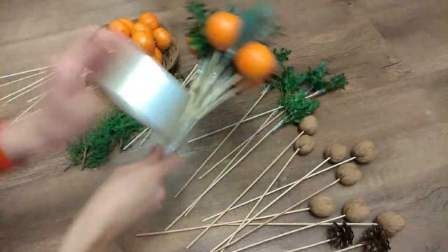 Букет из мандарин и еловых веток. Новогодний букет своими руками. смотреть онлайн