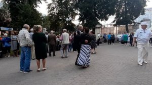 Для тех, кому за... Танцы под гармошку в Гомельском парке