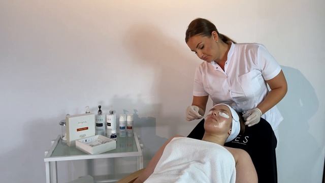 Ferulic Peel - DIVES MED - Protokół zabiegowy смотреть онлайн