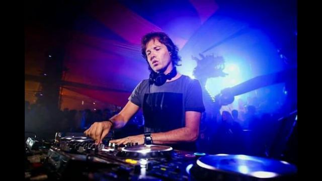 HERNAN CATTANEO Selected Mix 1 смотреть онлайн