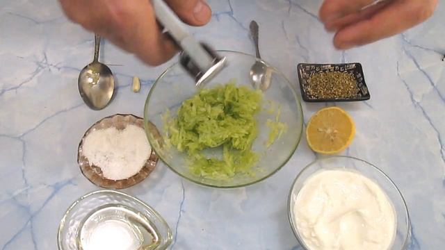 Как приготовить греческий соус Дзадзики по-критски | Рецепты смотреть онлайн