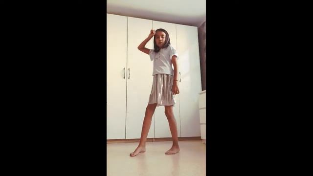 Айша Алмат | Superstar | LOBODA кавер | home video смотреть онлайн