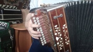 Коробочка (в роще моей пел соловей, не давал покоя теще..