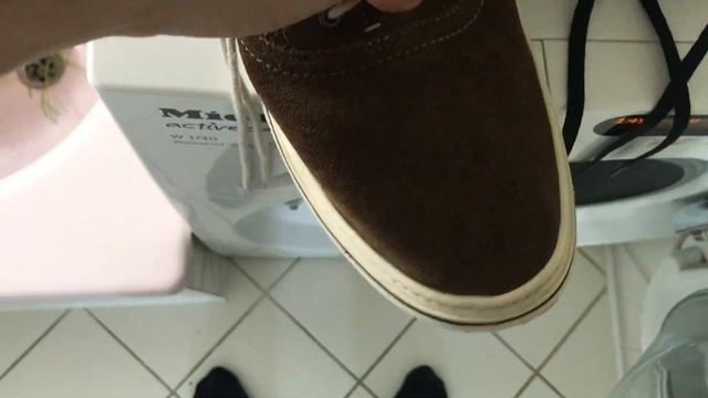 ЭКСПЕРИМЕНТ! Постирал КОЖАНУЮ ФИРМЕННУЮ обувь в стиральной машинке....НАМ ДОЛГО ВРАЛИ! смотреть онлайн