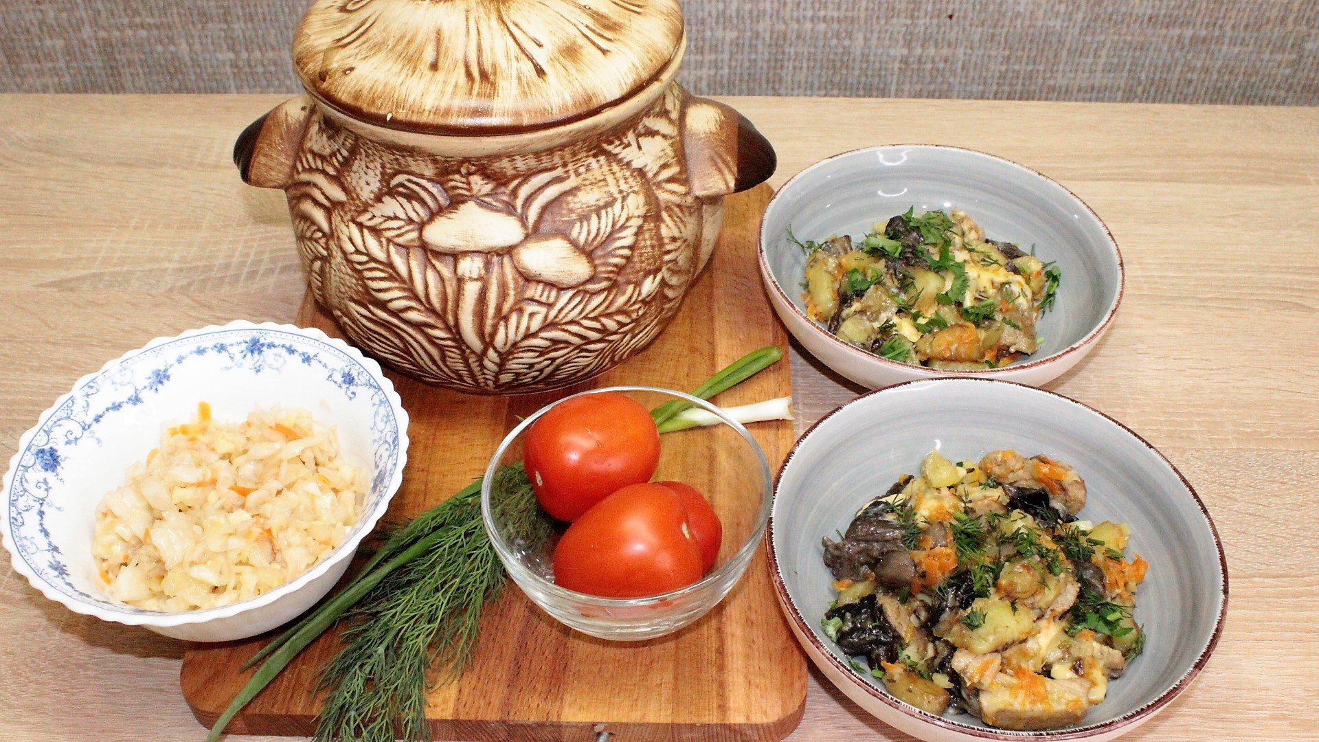 Готовила моя бабушка? в русской печи - Мясо с грибами и картофелем, в горшочке. смотреть онлайн