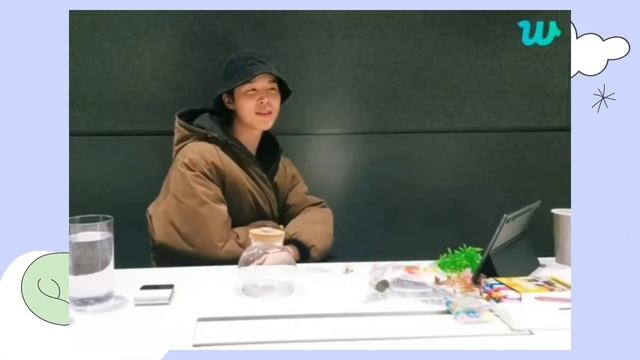 Чонгук УСНУЛ во время ТРАНСЛЯЦИИ??! Реакция Чимина на то, как Чонгук засыпает во время его эфира? смотреть онлайн