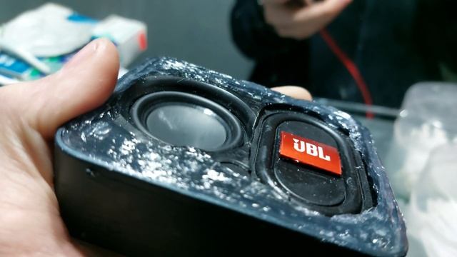 JBL GO ESSENTIAL 2 BASS TEST 40 % AMPLIFIER 30 WATSS DRIVERS 3 WATSS ? смотреть онлайн