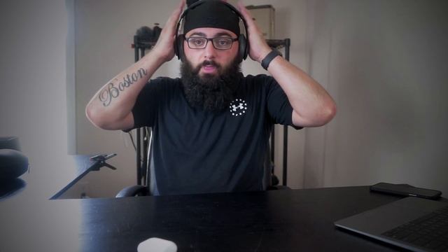 Beats Studio 3 Wireless Vs Apple AirPods Pro Review