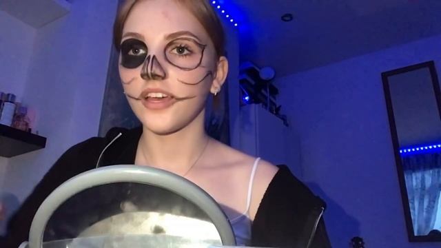 влог: Хэллоуин? делаем макияж, собираем конфеты? прогулка с друзьями ? смотреть онлайн