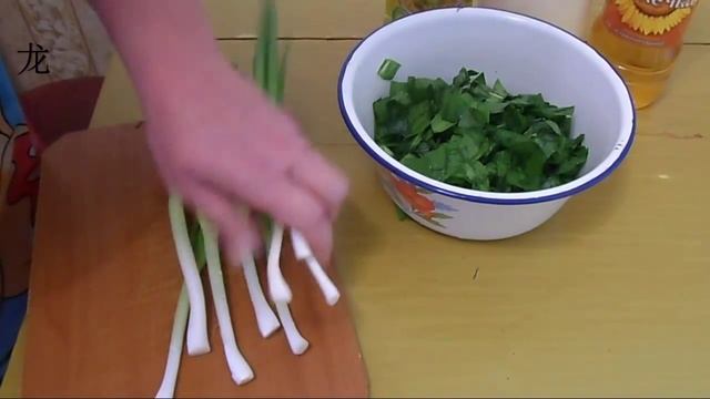 Салат из черемши "Весенний". Spring wild garlic salad. смотреть онлайн