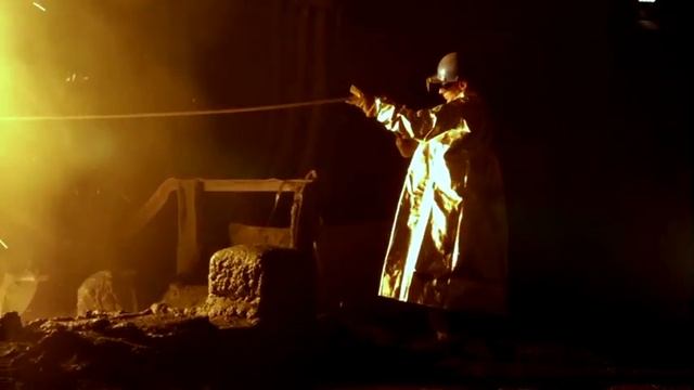 Сталевар электропечи. Серия короткометражных видеороликов "Профессии Металлоинвест" смотреть онлайн