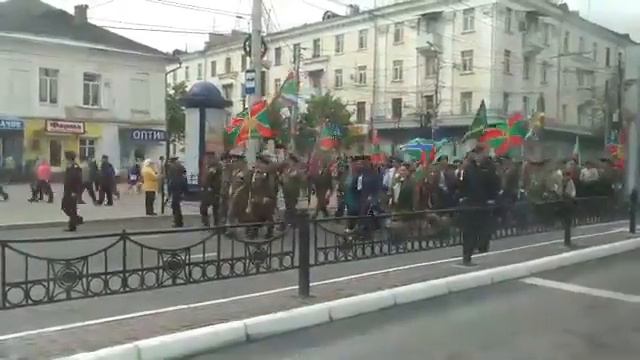 Шествие пограничников в Калуге смотреть онлайн