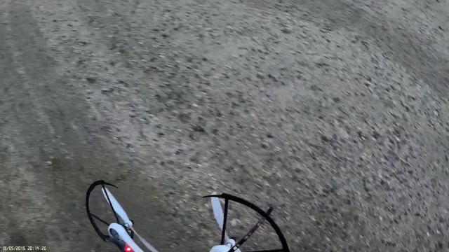 Tarantula Quadcopter first flight (very windy) смотреть онлайн