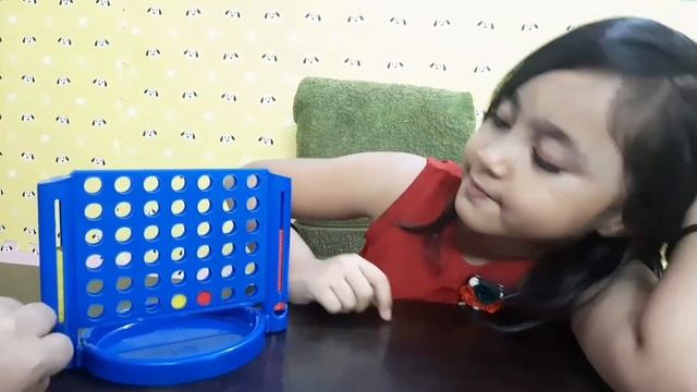 CONNECT 4 GAME/ HOW TO PLAY CONNECT 4/ HASBRO GAME/ GRAB AND GO смотреть онлайн