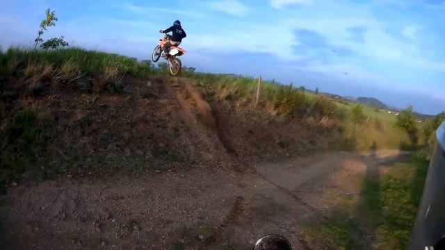 Yamaha DT vs Honda CR 125 смотреть онлайн