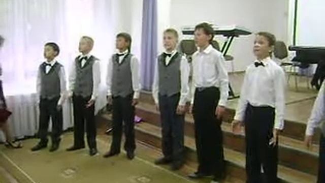 MOV09458.AVI 31/08/2012 Ижевск ДШИ-8 хор Виват