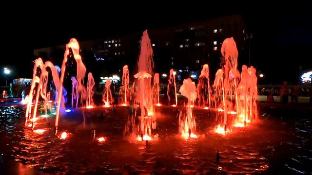 ПЕНЗА / Фонтан вечером #russia #russiatoday #пенза #фонтан #fountain