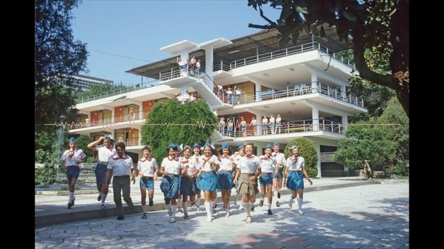 Holidays - Sovietwave Mix