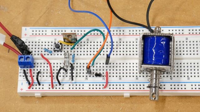 Control a Solenoid with an Arduino (Tutorial) смотреть онлайн