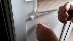 Установка рулонных штор "Уют" и защёлки-держателя на балконную дверь и окно