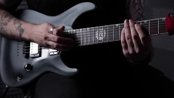 Guitar Lesson: Andy James - Tapped pentatonics and arpeggios